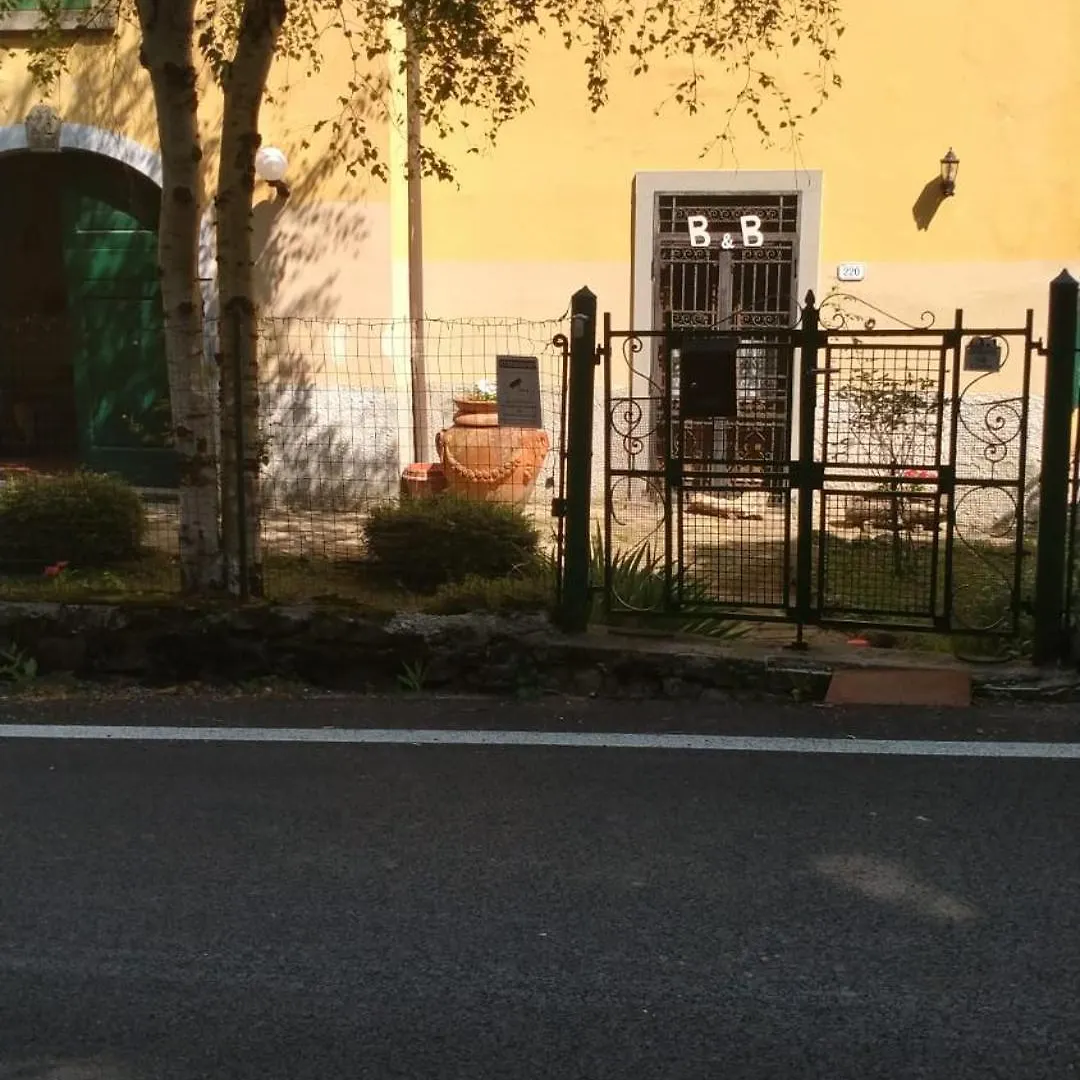 A Casa Di Ale Bed & Breakfast Firenzuola
