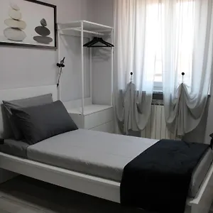 https://la-luna-blu-malpensa-camera-singola-zen.it-lombardy.com